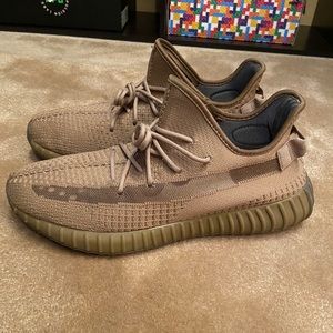 NotAuthentic Yeezy 350 earth